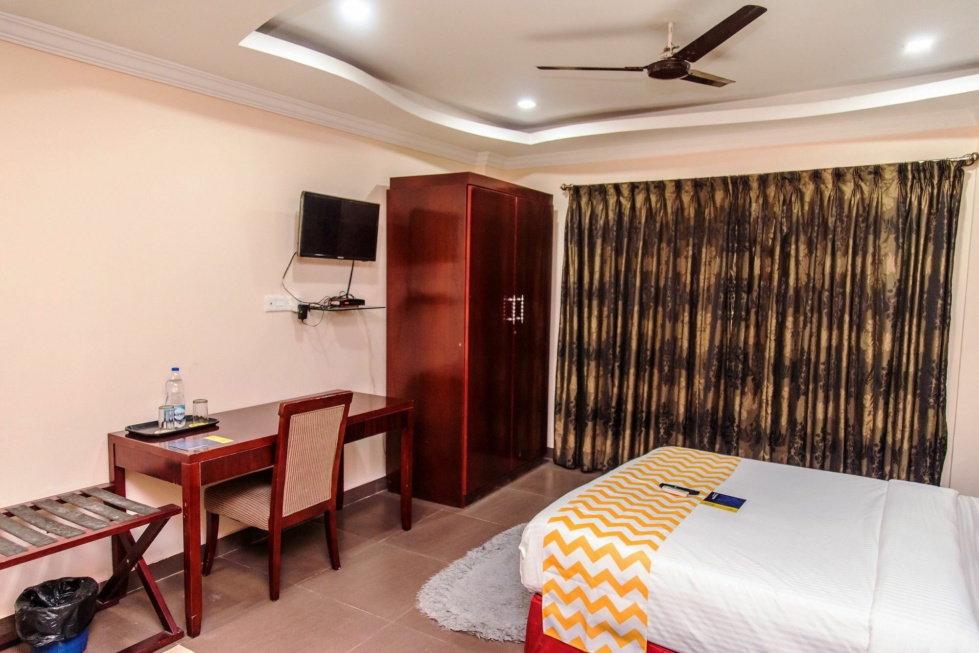 Fabexpress Oriental Suites III - Btm Mico Layout Bangalore Esterno foto