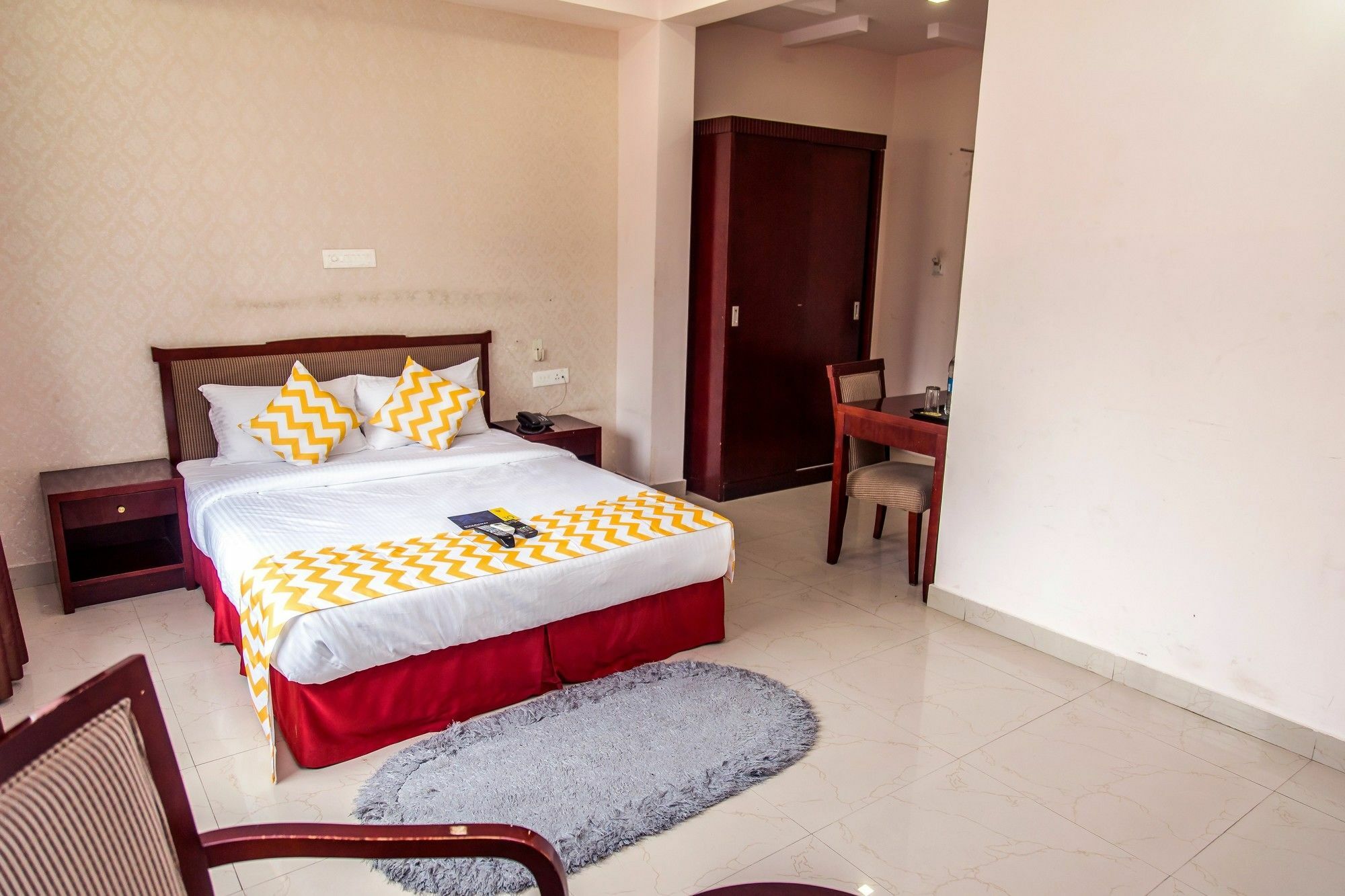 Fabexpress Oriental Suites III - Btm Mico Layout Bangalore Esterno foto